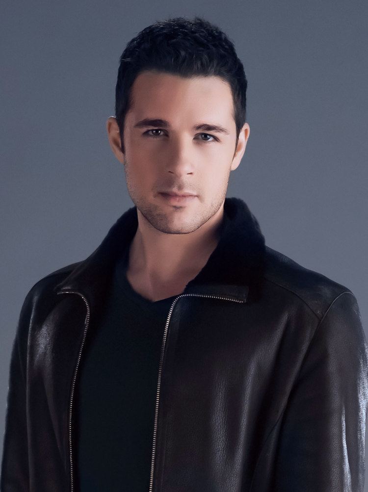 Marc Bendavid Marc Bendavid One Cast Dark Matter Syfy