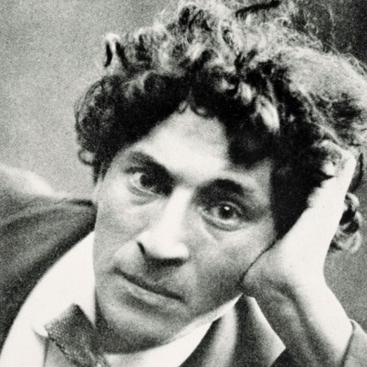 Marc Chagall httpswwwbiographycomimagetshareMTE1ODA0O