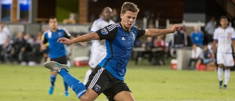 Marc Pelosi San Jose Earthquakes sign midfielder Marc Pelosi to new contract