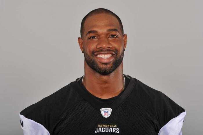 Marcedes Lewis QampA with Jaguars TE Marcedes Lewis Injury tests his