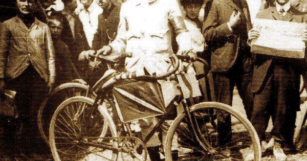 Marcel Kerff Marcel Kerff lors du Tour de France 1903 Sport Pinterest Tour
