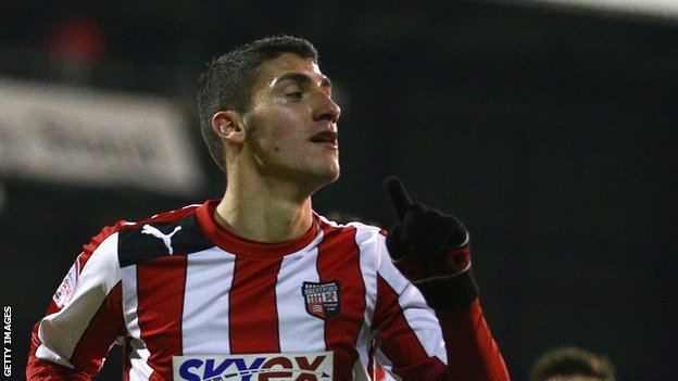 Marcello Trotta BBC Sport Brentford extend loan stay of Fulham39s