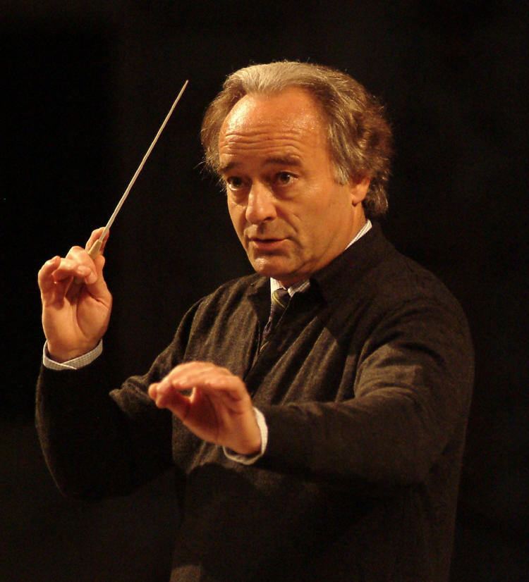 Marcello Viotti Marcello Viotti Conductor Short Biography More Photos
