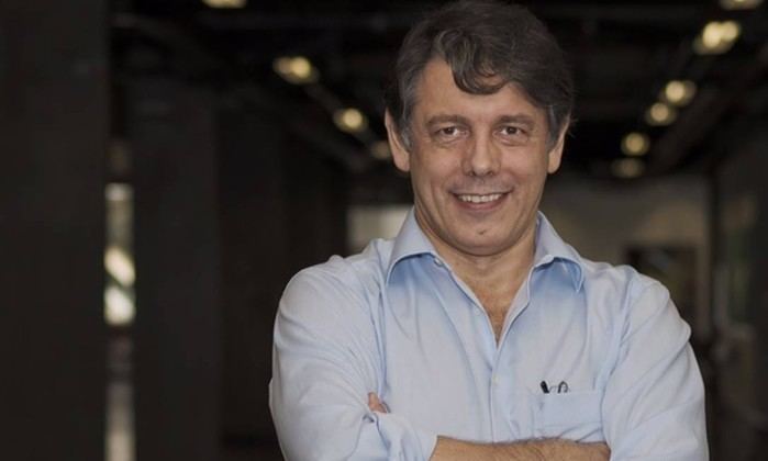 Marcelo Viana Matemtico brasileiro ganha maior prmio cientfico da Frana