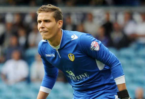 Marco Silvestri A football in a Yorkshire Rose Leeds United FM Scout