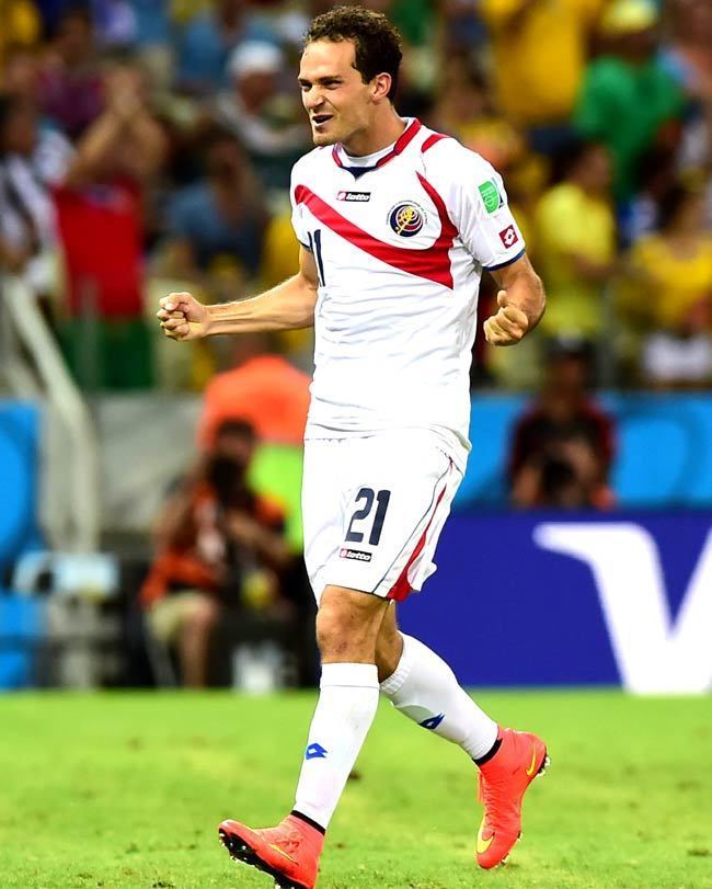 Marco Ureña FIFA World Cup Costa Rica stun Uruguay 31 as Suarez looks on Sports