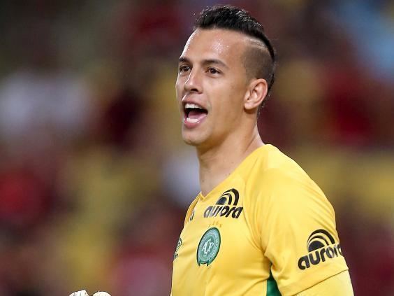 Marcos Danilo Padilha Chapecoense goalkeeper dies after being pulled from Colombia plane