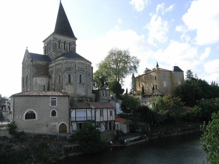 Mareuil-sur-Lay-Dissais httpsuploadwikimediaorgwikipediacommonsthu