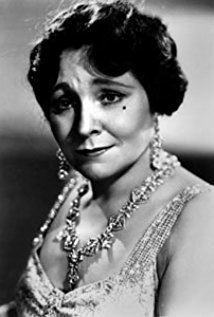 Margaret Dumont iamediaimdbcomimagesMMV5BMTU1NjA4NjY3Nl5BMl5