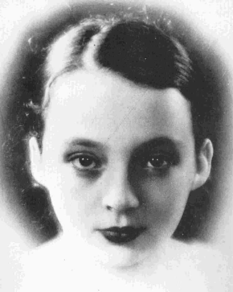 Marguerite Duras Marguerite Duras 1914 1996 Find A Grave Memorial