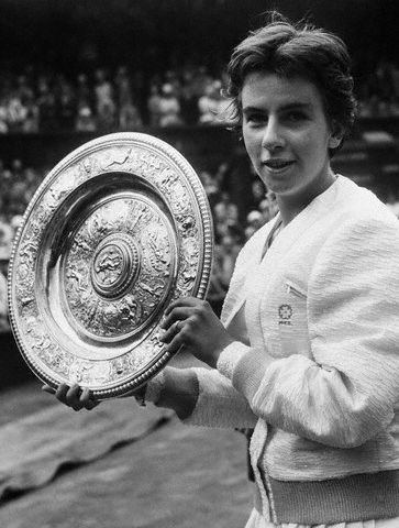 Maria Bueno Wickwoods Country Club Sussex Maria Bueno comes to