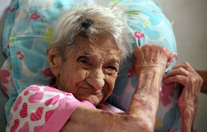 Maria Gomes Valentim Oldest person on earth Maria Gomes Valentim dies just