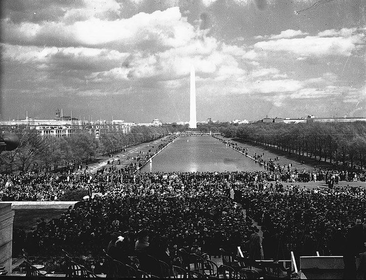 Marian Anderson: the Lincoln Memorial Concert Marian Anderson Sings at Lincoln Memorial 1939 3 Flickr