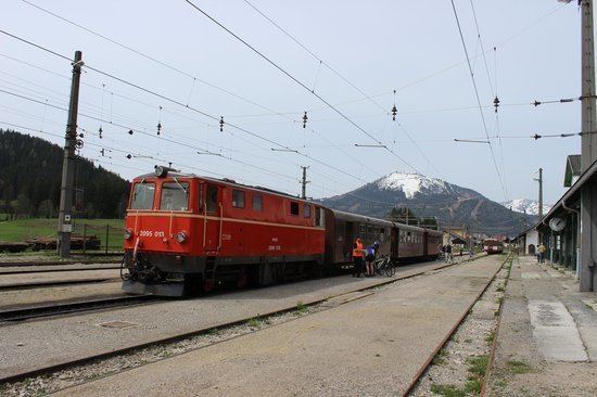 Mariazell Railway httpsmediacdntripadvisorcommediaphotos03