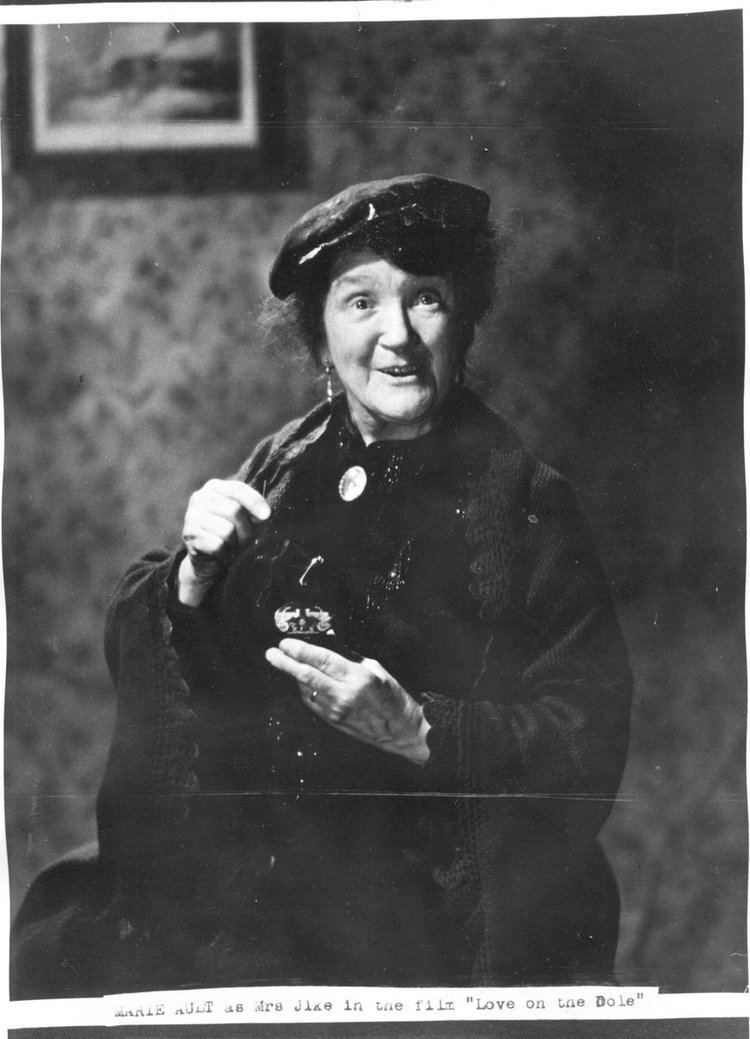 Marie Ault Wigan Museums on Twitter Wigan born actress Marie Ault 1941