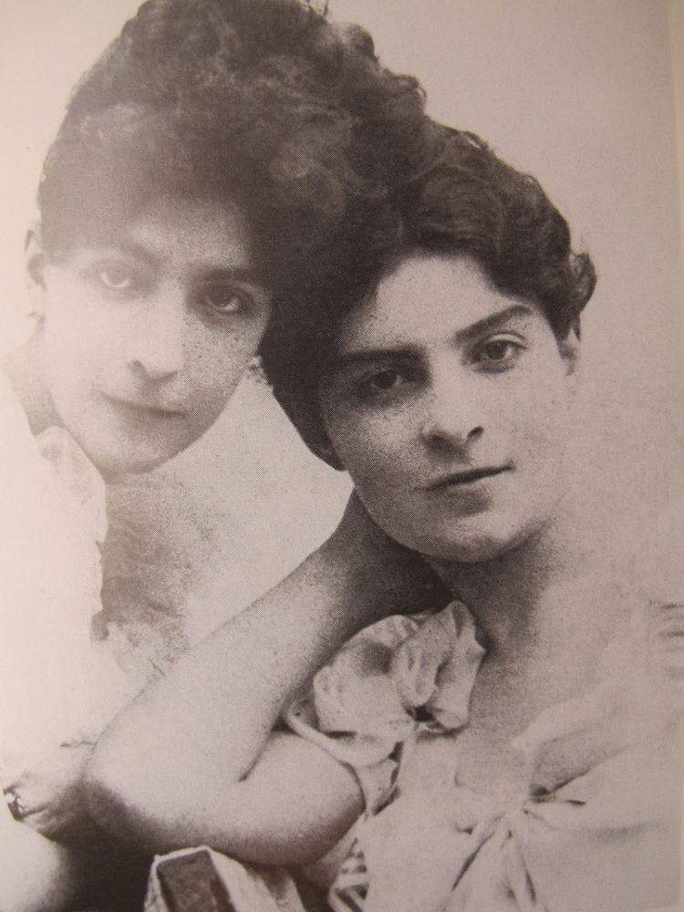 Marie de Régnier Louise de Heredia et Marie de Rgnier 1897 Yvette G Flickr