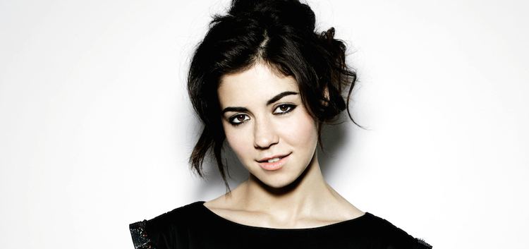 Marina and the Diamonds Renowned for Sound Single Review Marina amp The Diamonds