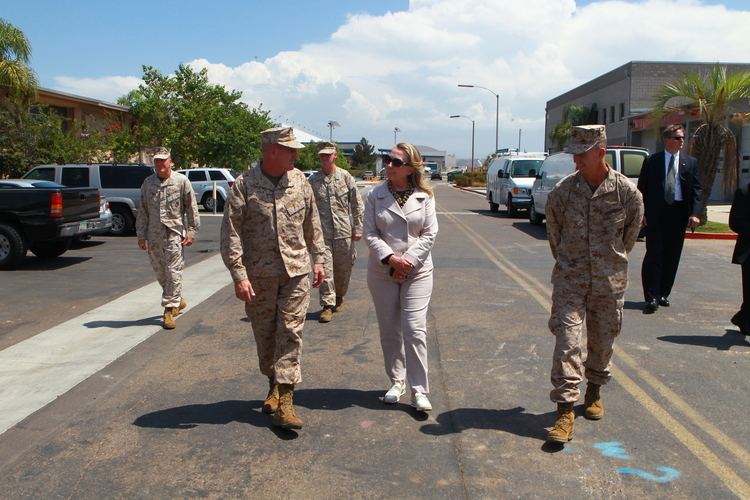Marine Corps Air Station Miramar FileUS Secretary of State Hillary Rodham Clinton center tours