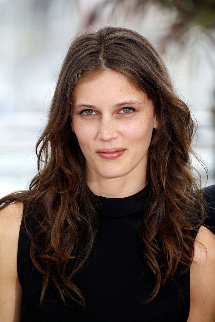 Marine Vacth Marine Vacth Interview Jeune Et Jolie Voguecouk