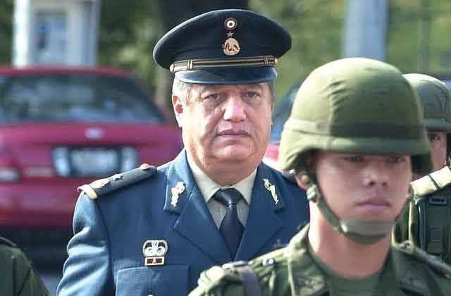 Mario Arturo Acosta Chaparro Brigadier General Mario Arturo Acosta Chaparro Escapite