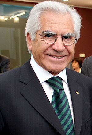 Mario Fernández Baeza Abogado Mario Fernndez es elegido consejero del Instituto Nacional