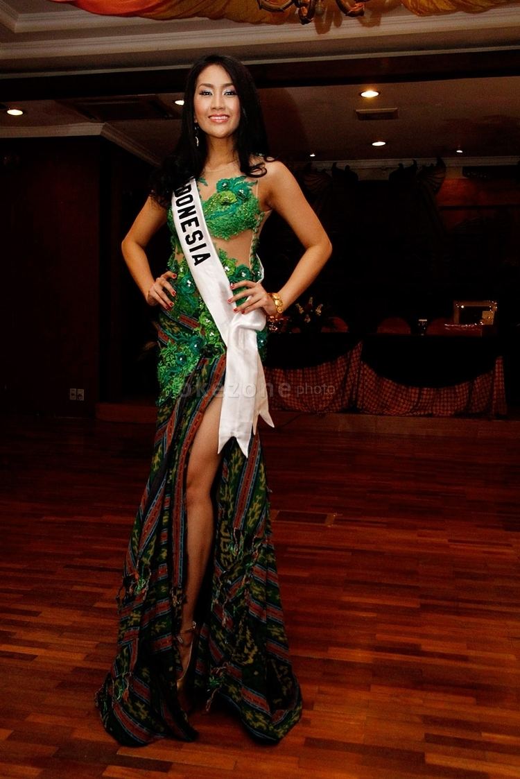 Marisa Sartika Maladewi Marisa Bawa Misi Nasionalisme di Miss International 2013