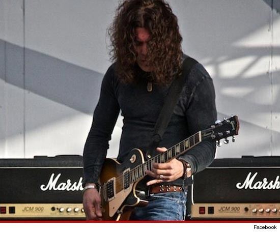 Mark Abrahamian Mark Abrahamian Dead Starship Guitarist Dies Following Concert