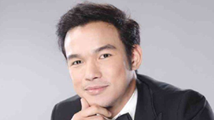 Mark Bautista Mark Bautista multimedia artist Inquirer Entertainment