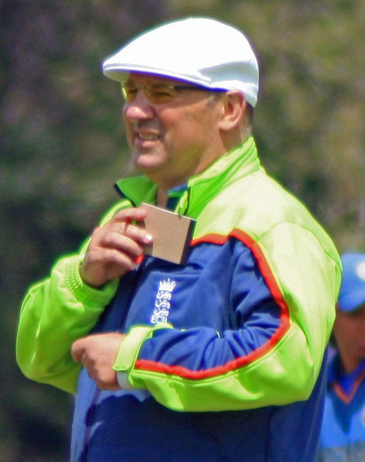 Mark Benson (Cricketer)