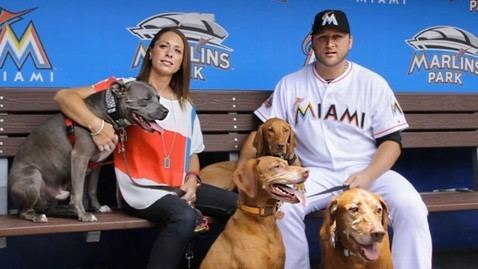 Mark Buehrle Baseball Player Wont Move Without His Dog ABC News