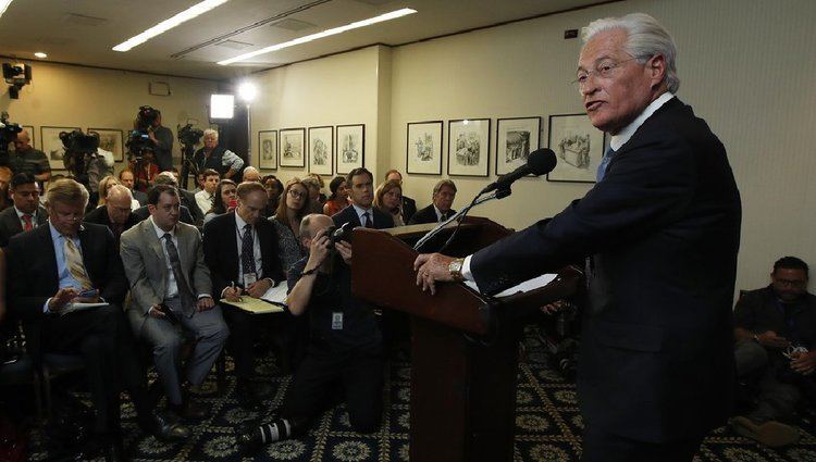 Mark Corallo Marc Kasowitz spokesman Mark Corallo resigns