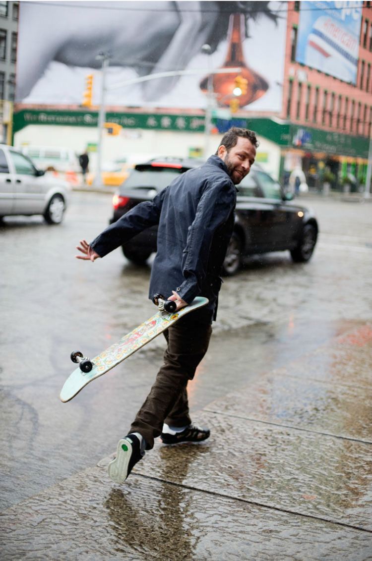 Mark Gonzales 84d17fff636e427aa0f66620f7ff3fd7png