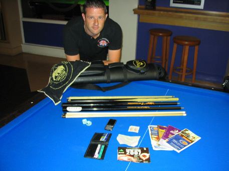Mark Gray (pool player) Mark Gray Shirley Ang and Lee Rigby Whats in your Case