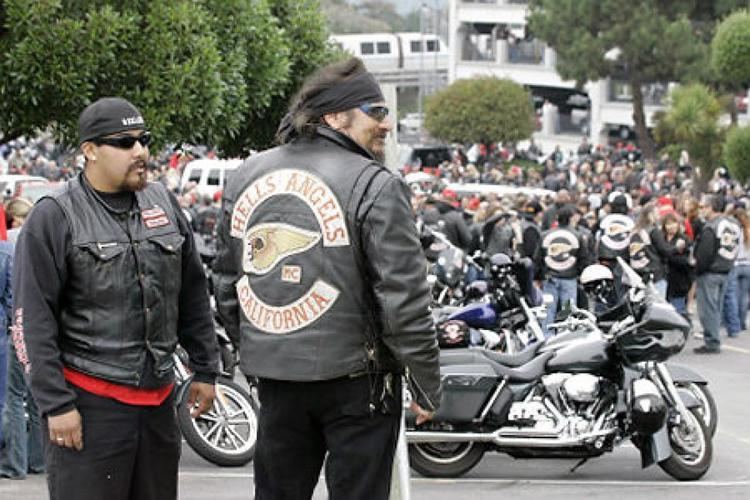 Mark Guardado Roaring into the sunset at Hells Angels leader39s funeral
