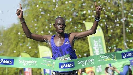 Mark Korir Le Kenyan Mark Korir remporte le marathon de Paris 7SUR7be