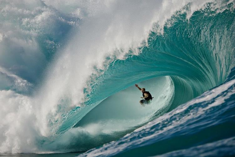 Mark Mathews surfersvillagecom Mark Mathews Teahupo39o Surfing