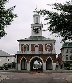 Market House (Fayetteville, North Carolina) httpsuploadwikimediaorgwikipediacommonsthu