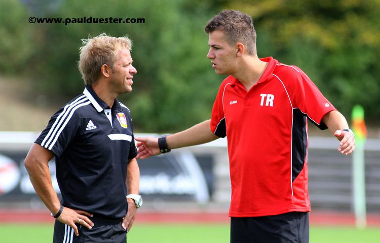 Markus Anfang ETSCCoach Helge Hohl mit Leverkusens Coach Markus Anfang