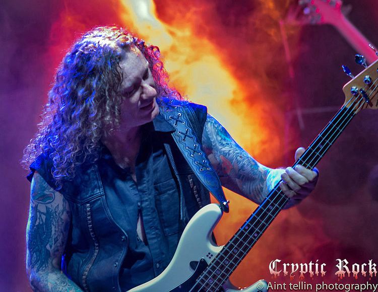 Markus Grosskopf Interview Markus Grosskopf of Helloween CrypticRock