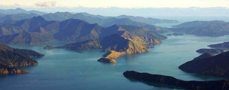Marlborough Sounds Your Guides to the Queen Charlotte Track Wilderness Guides
