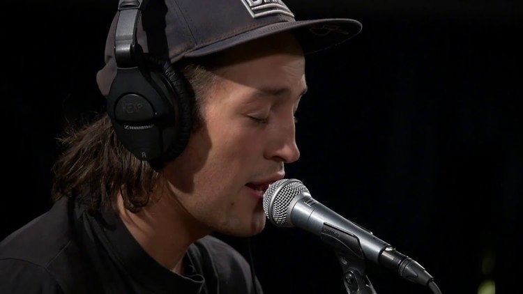 Marlon Williams (New Zealand musician) Marlon Williams Strikes the Heart of Classic Country Music Observer