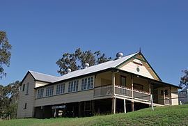 Maroon, Queensland httpsuploadwikimediaorgwikipediacommonsthu