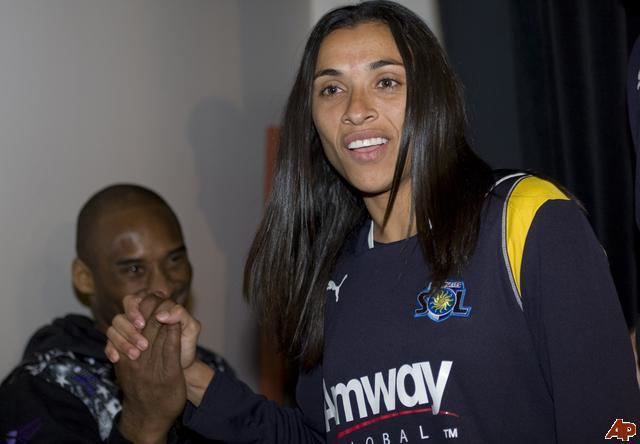 Marta (footballer) 4bpblogspotcomxOb4ebWZYZgTgynR1mbfLIAAAAAAA