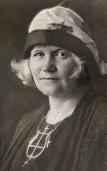 Marta Steinsvik httpsuploadwikimediaorgwikipediacommonsthu