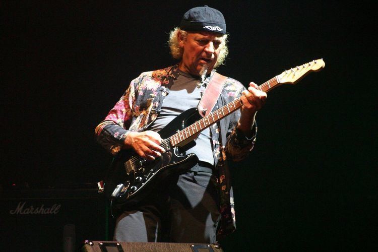 Martin Barre Martin Barre Wikipedia the free encyclopedia