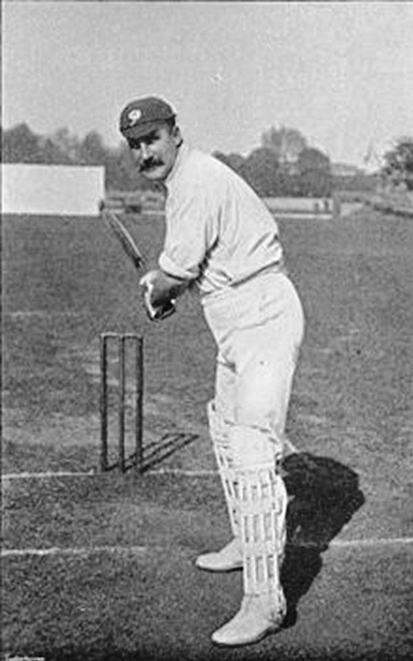 Martin Hawke, 7th Baron Hawke 14 Martin Hawke 7th Baron Hawke 1895 4000 He also captained