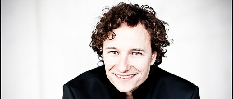 Martin Helmchen Martin Helmchen to return to Manchester with Beethoven