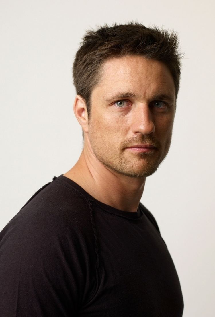 Martin Henderson New Zealand Actor Wiki Bio With Photos Videos