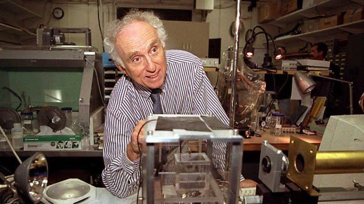 Martin Lewis Perl Martin Perl 87 Dies Nobel Laureate Discovered Subatomic
