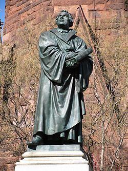 Martin Luther (Rietschel) httpsuploadwikimediaorgwikipediacommonsthu